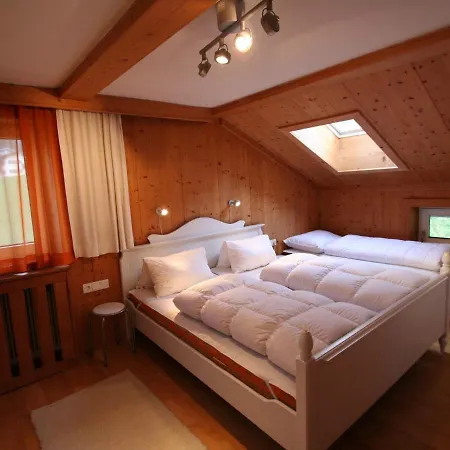 Chalet In Hopfgarten Near Ski Lift Apartment *